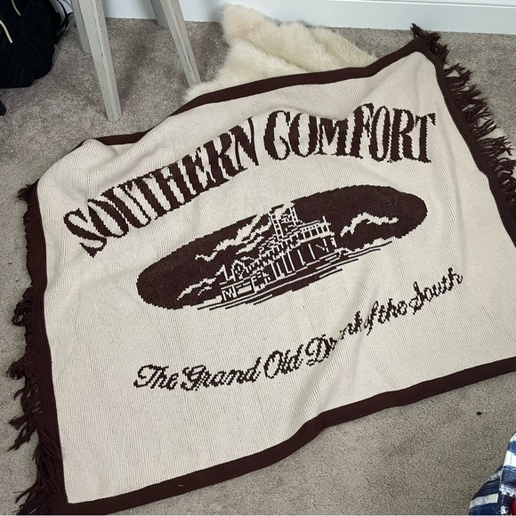 Southern Comfort Tan & Brown Knit Throw Blanket - Picture 1 of 4